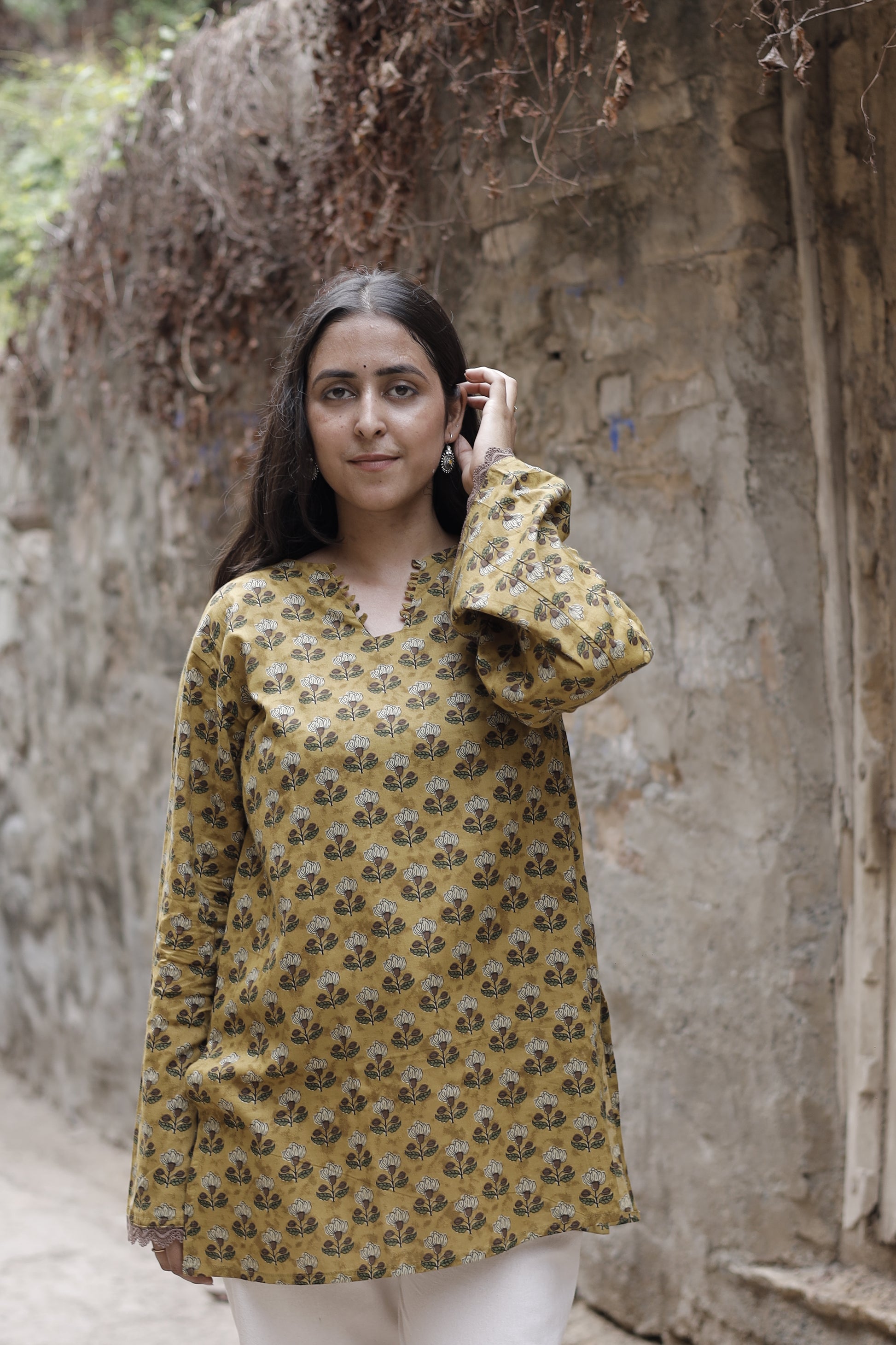 Kanak Kurti