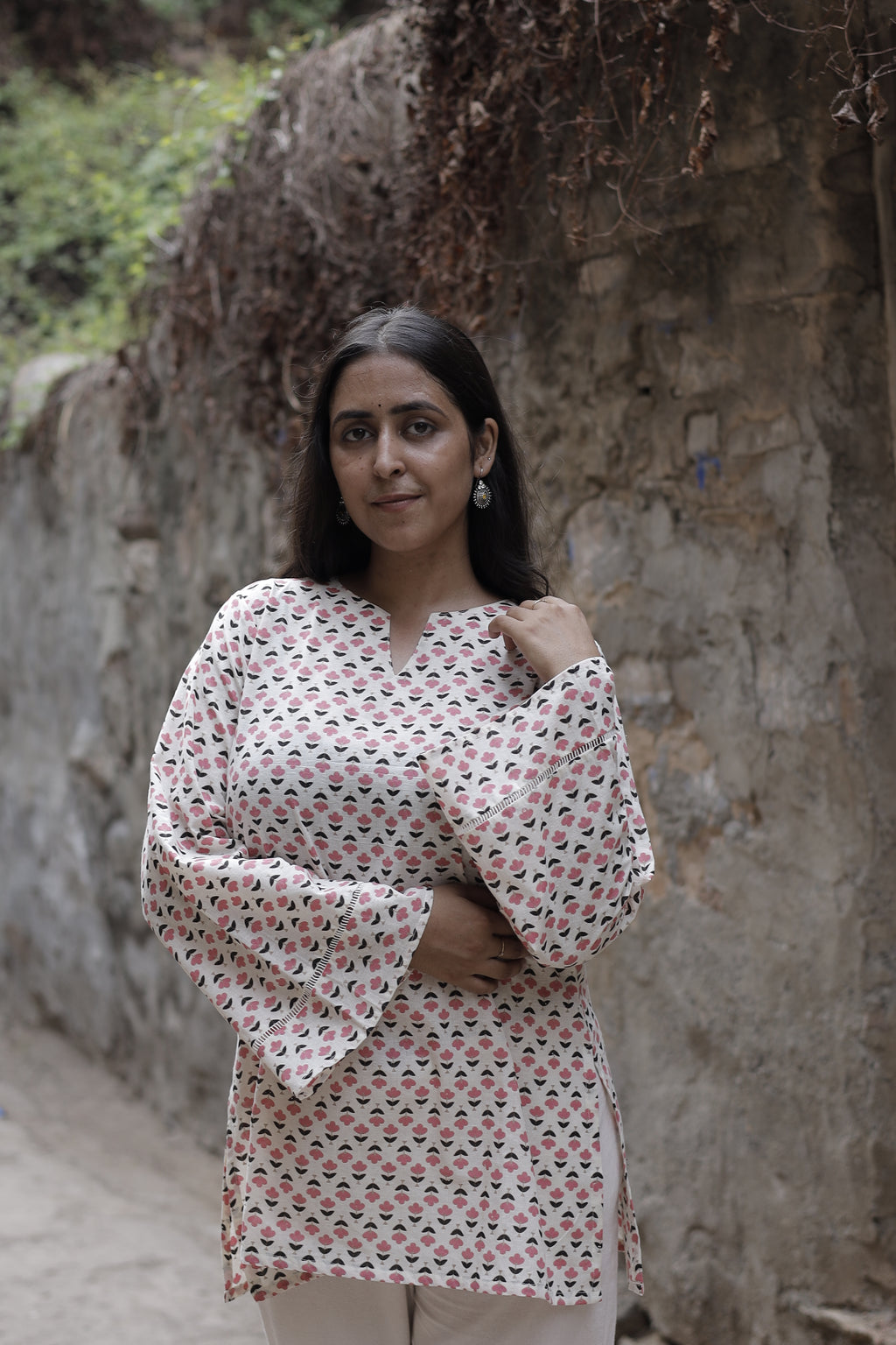 Husna Kurti
