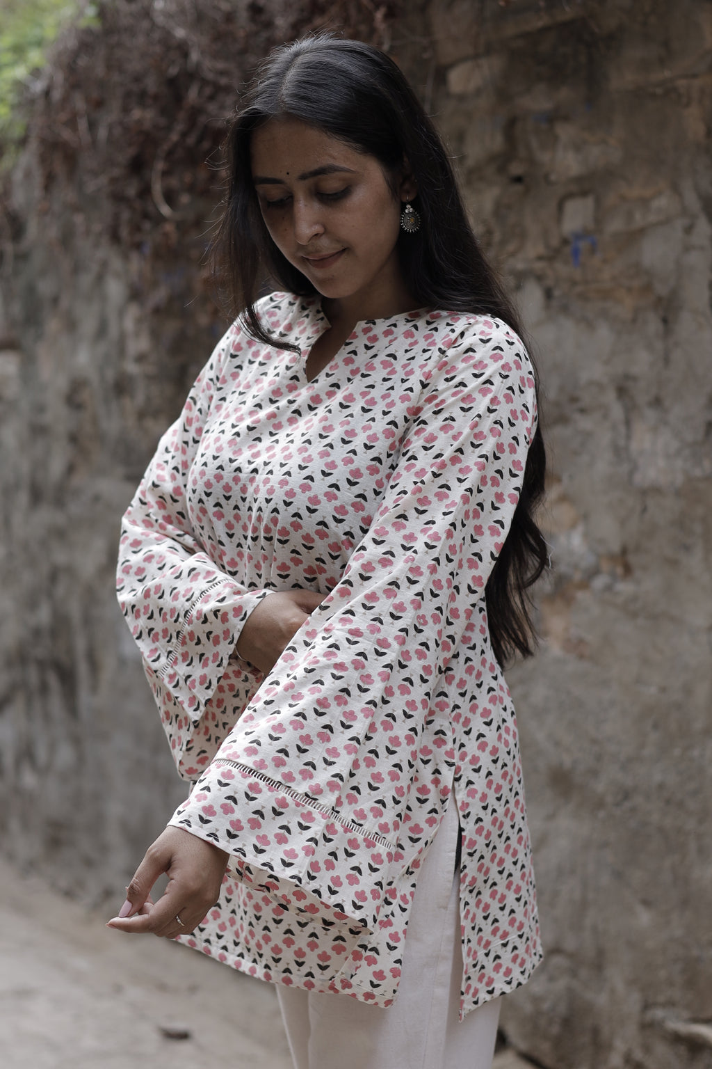 Husna Kurti